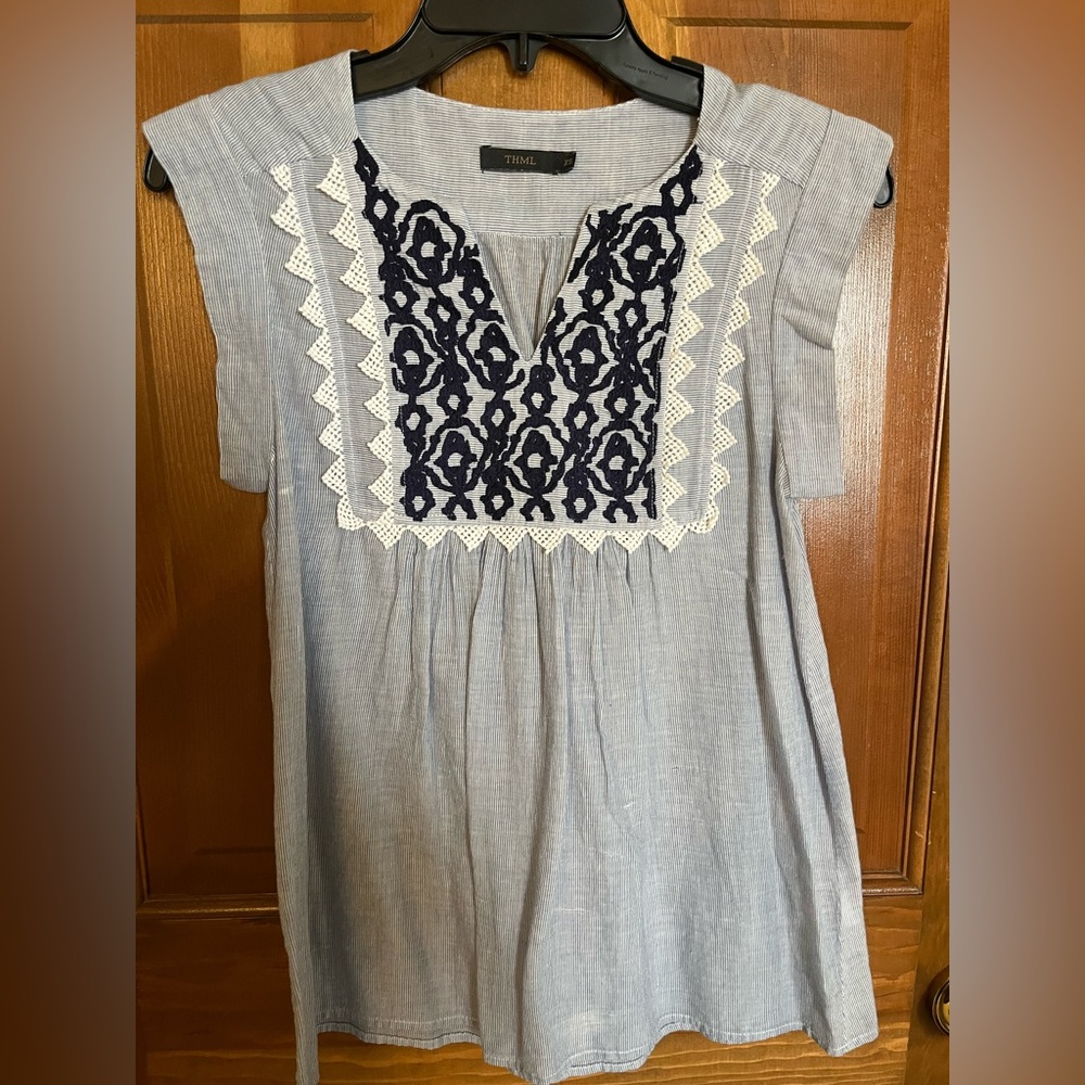 Like new THML top